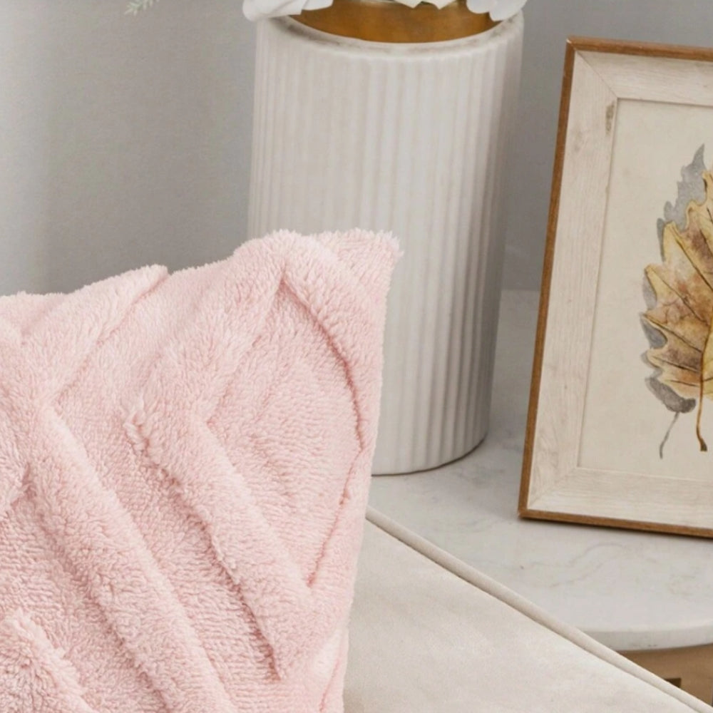 Fuzzy Diamond Pattern Cushion Cover