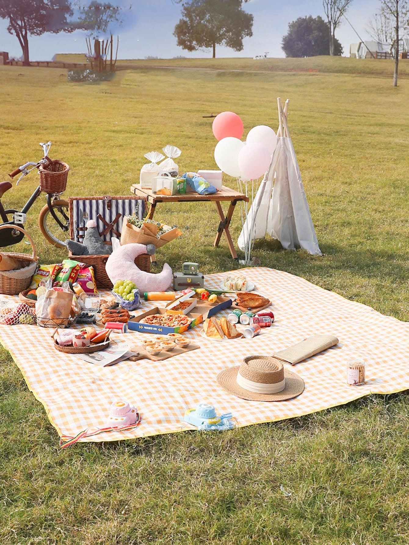 Plaid Pattern Outdoor Picnic Mat - Lasercutwraps Shop