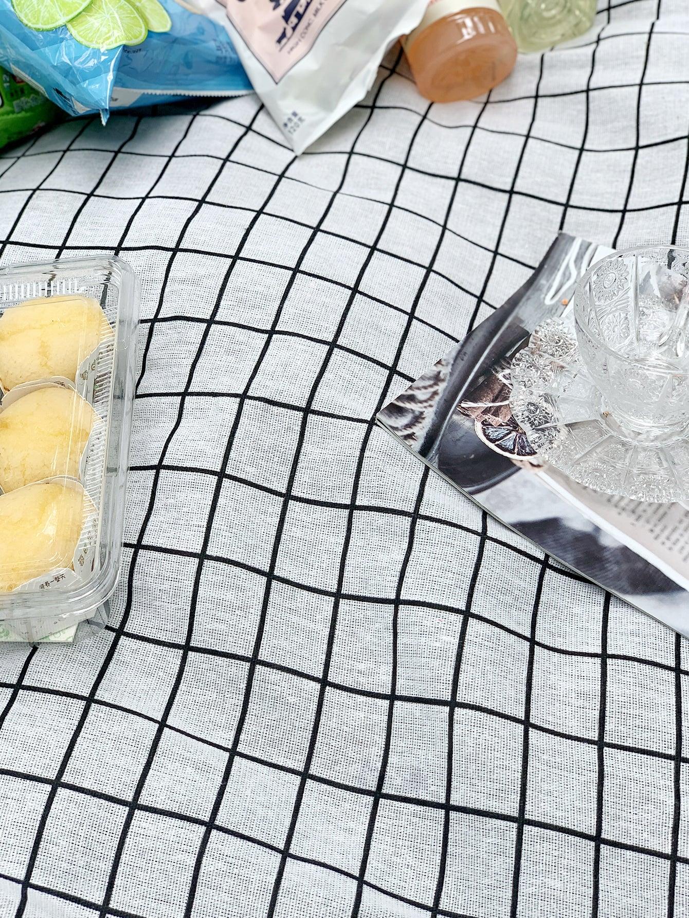 Windowpane Print Quick-Drying Outdoor Picnic Mat - Lasercutwraps Shop