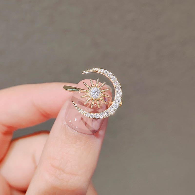 Ring light luxury Synthetic Zirconia moon & star