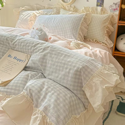 Gingham Check Ruffled Edges Bedding Set