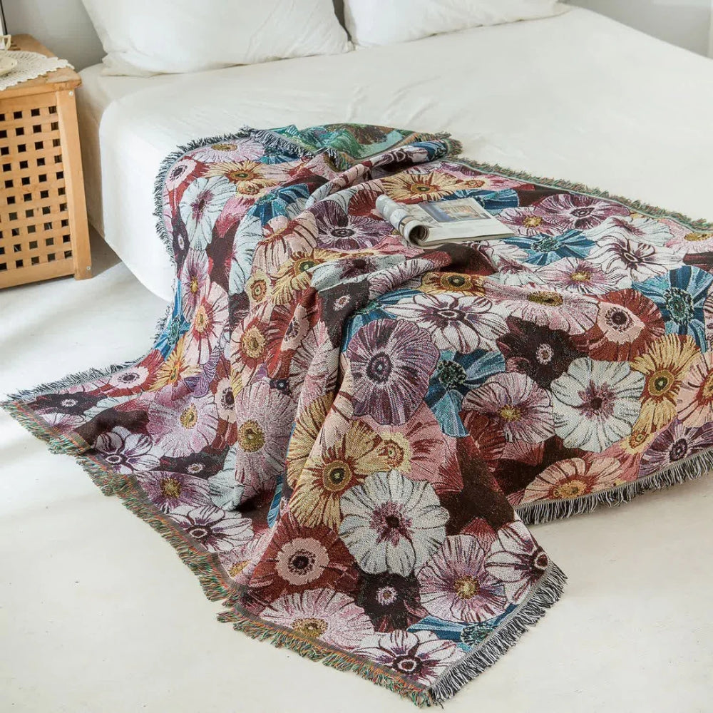 Vintage Flora Woven Tasseled Cotton Blanket
