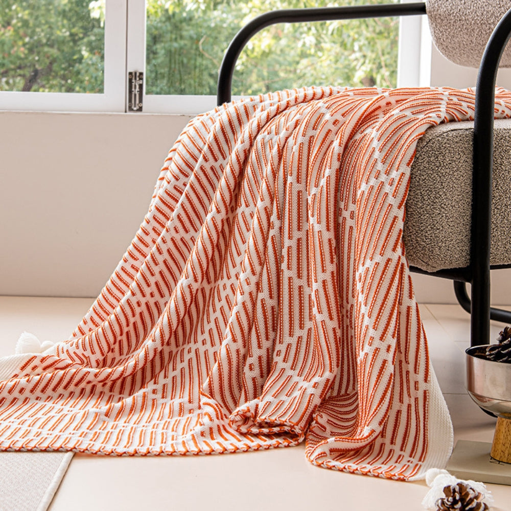 Monochrome Diamond Pattern Throw Blanket