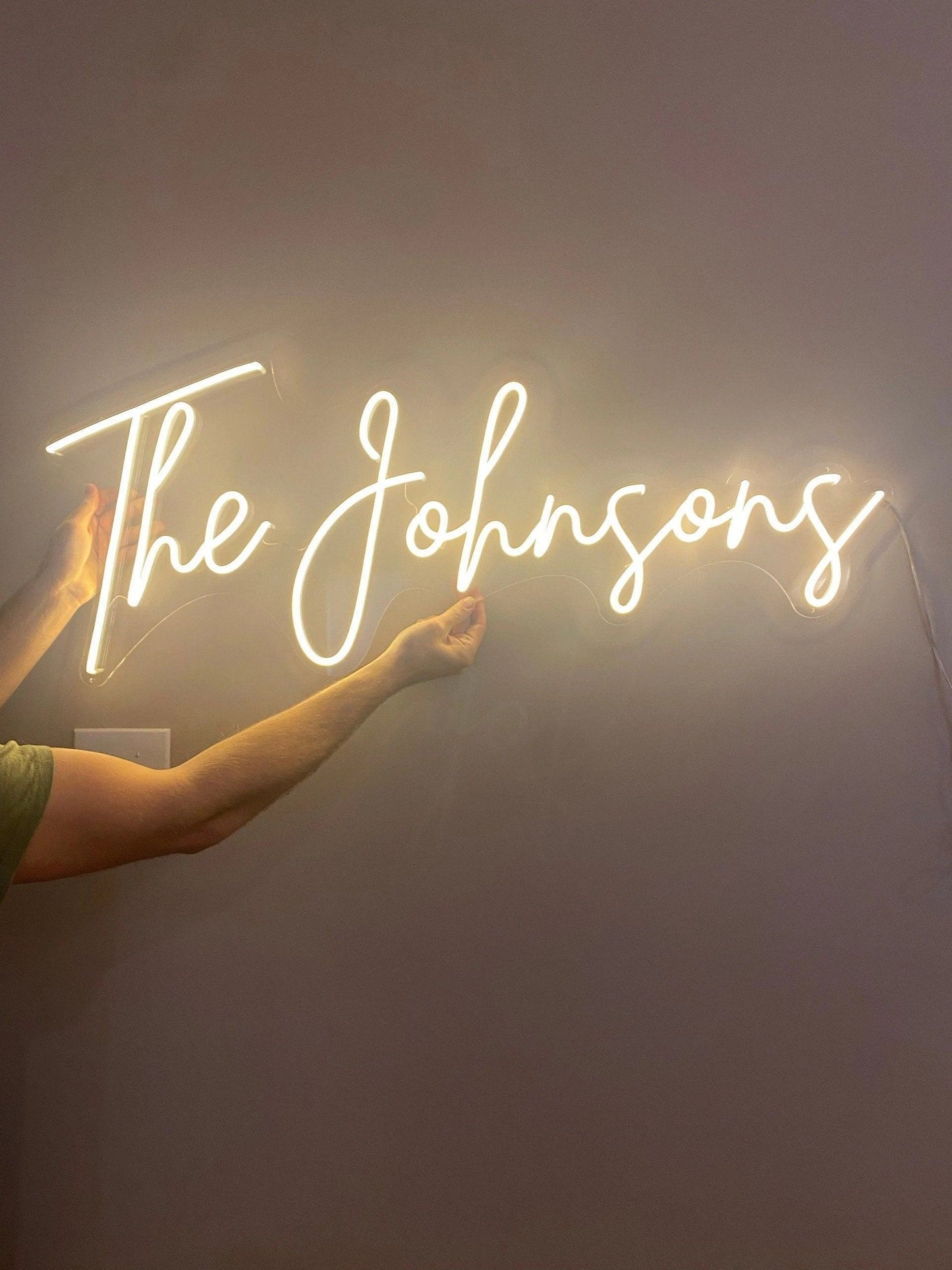 Custom Neon Name Sign – Personalized Wedding Last Name Light (“The Johnsons”)